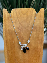 Load image into Gallery viewer, Van Dell Sterling Plum Necklace