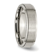 Load image into Gallery viewer, Titanium Ridge Edge 6 mm Brushed & Polished Ring